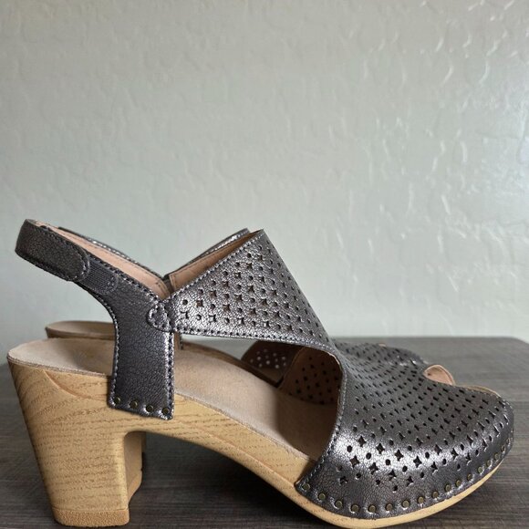 Dansko Teagan Perforated Leather Peep Toe Heeled Sandal Gunmetal Metallic 9.5-10 - Picture 1 of 11